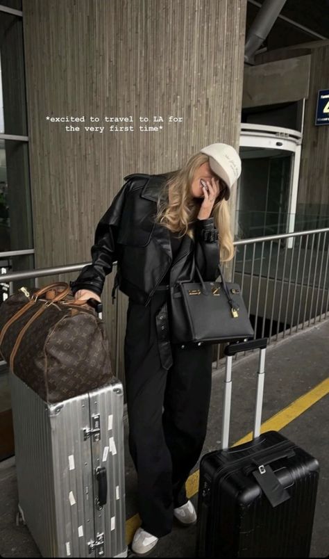 Classy Airport Outfit, Louis Vuitton Duffle, Louis Vuitton Duffle Bag, Amazon Makeup, International Travel Essentials, Luxury Travel Bag, Checklist Travel, Airplane Car, Travel Bag Essentials