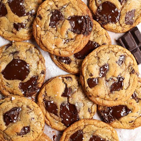 The BEST Bakery Style Chocolate Chip Cookies Scientifically Sweet Chocolate Chip Cookies, Chocolate Chip Cookies With Honey, Cookies With Honey, Bakery Style Chocolate Chip Cookies, Scientifically Sweet, Ultimate Chocolate Chip Cookie, Best Chocolate Chip Cookies, Best Cookies Ever, Art Aesthetics