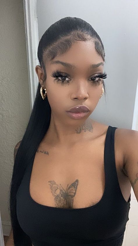 Tatted Female Aesthetic, Black Women Chest Tattoo, Tattoo Ideas Brown Skin, Chest Tattoo Female Black Women, Chest Tattoo Black Female, Chest Tattoos Female, Tattoo Ideas Female Chest, Tattoo In Between Chest Woman, Chiseled Face