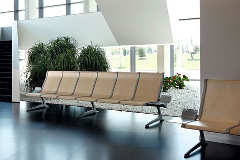 Passport, increased comfortability for waiting areas and airport seating Modular Bench, Metal Sofa, At Airport, Metal Bench, Hospital Design, Waiting Area, Bed Table, Global Design, Porch Swing