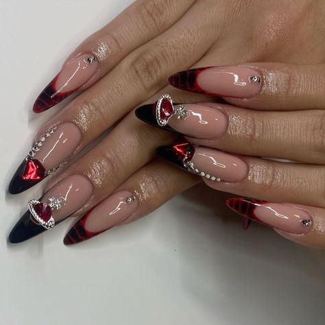 Red And Black Emo Nails, Emo Valentines Nails, Rockstar Gf Nails, Nails Black And Red, Black And Red Nails, Black Nail Tips, Red Nail Design, Rose Nail Design, Red Stiletto Nails