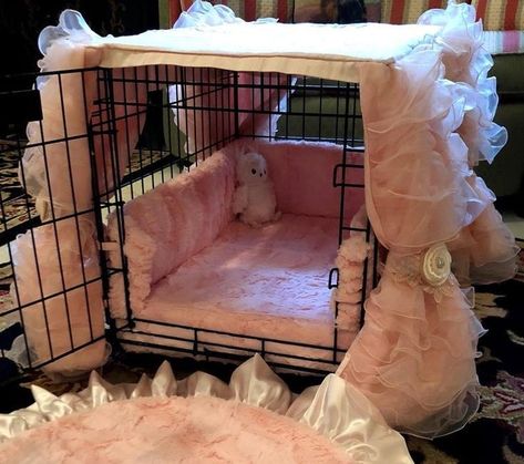 Puppy Cage, Luxury Dog Kennels, Dog Room Decor, Dog Bedroom, Chien Shih Tzu, Puppy Room, Dog Kennel Cover, Kennel Cover, Dog Crate Cover