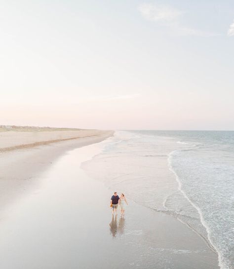 Drone Beach Pictures, Drone Photoshoot Couple, Drone Photography Beach Couple, Maternity Drone Photography, Drone Couple Photos, Family Drone Photography, Beach Drone Photography, Drone Beach Photography, Couple Drone Photography