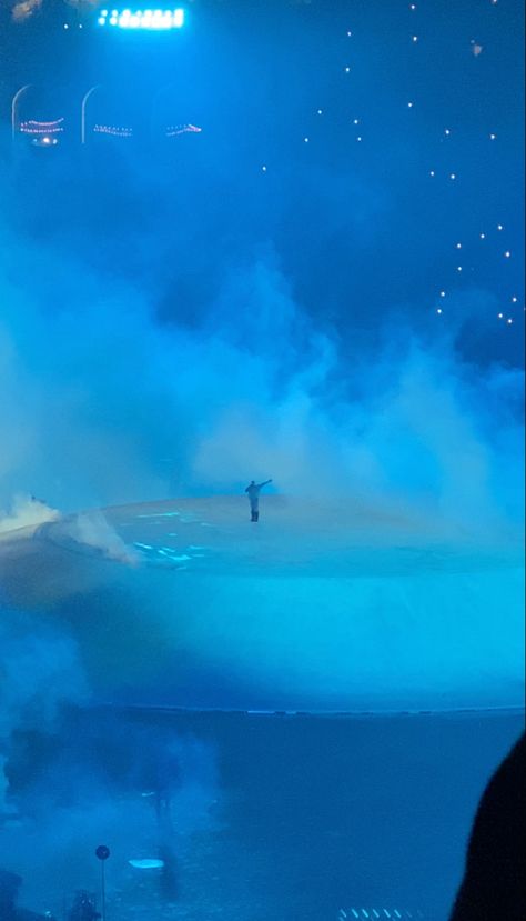 Blue Kanye Aesthetic, Kanye West Blue Aesthetic, Kanye Kneeling Wallpaper, Blue Aesthetic Rapper, Kanye West Runaway Wallpaper, Kanye Music Aesthetic, Light Blue Aesthetic, Blue Aesthetic, Kanye West