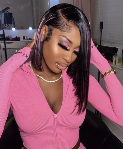 Baddie Wigs, Bob Black Women, Quick Weaves, Pink Purple Hair, Bob Black, Blonde Highlights On Dark Hair, Haircut Styles For Women, Wig Ideas, Lustrous Hair