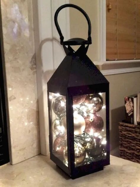 15 Cool Ways To Style A Lantern For Christmas - Shelterness Best Outdoor Christmas Decorations, Battery Operated Christmas Lights, Terrace Garden Ideas, Christmas Crafts For Toddlers, Family Inspiration, Beautiful Christmas Decorations, Pretty Christmas, Easy Christmas Diy, Christmas Wall Decor