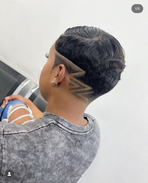 Women Fade Designs, Shave Designs For Women, V Back Haircut, Mohawk Pixie Cut For Black Women, V Undercut, Undercut Hairstyles Black Women, Female Haircut Designs, Under Cut For Woman, Pixie Wixie