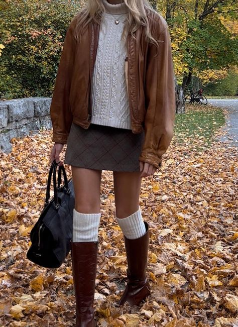 Cool School Outfits, Gilmore Girls Outfits, Cool School, Elegance Dress, Preppy Fall Outfits, Outfits Simple, Autumn Look, Quoi Porter, Downtown Outfits