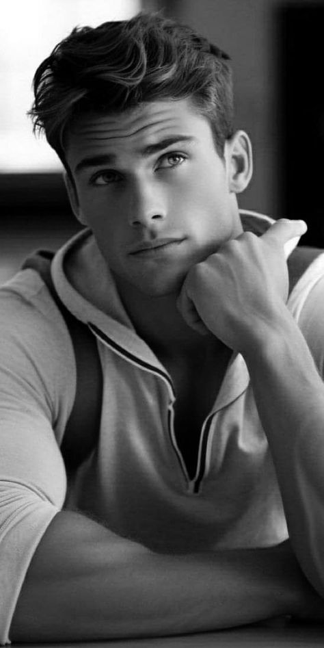 Male Model Face, Handsome Male Models, Men Faces, Boys Haircuts, Attractive Guys, Book Boyfriends, Boy Hairstyles, Poses For Men, Good Looking Men