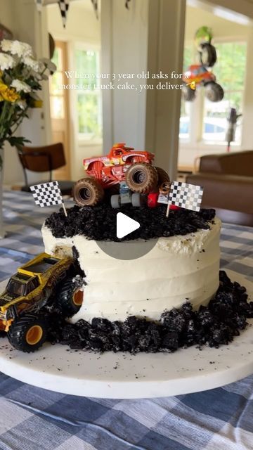 Oreo Monster Truck Cake, Diy Monster Truck Birthday Cake, Monster Truck 3rd Birthday Party Cake, Round Monster Truck Cake, How To Make A Truck Cake, Monster Truck Theme Party Food, Simple Monster Truck Party, Monster Truck Ice Cream Cake, Monster Truck Cake Easy