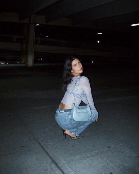 parking garage october Poses In Parking Garage, Car Garage Photoshoot, Parking Garage Photoshoot Night, Garage Pictures Instagram, Parking Garage Pictures, Parking Garage Pics, Parking Lot Photoshoot, Insta Baddie Outfits, Garage Pics