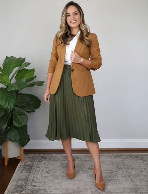 Green Skirt Outfits, Cute Modest Outfits, Classy Work Outfits, Stylish Work Outfits, Casual Chic Outfit, Casual Work Outfits, Modest Fashion Outfits, Looks Chic, Work Outfits Women