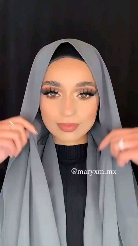 Maryxm.mx Hijab, Layered Hijab, Beau Hijab, Hijab Turban Style, Street Hijab, Hijab Ideas, Simple Hijab Tutorial, Estilo Hijab, Style Tutorial