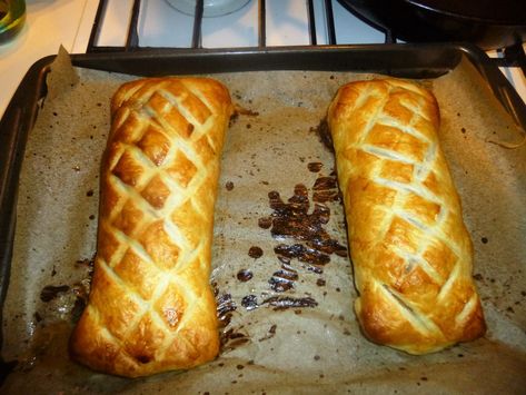 Pork Tenderloin Wellington Recipe, Meatloaf Wellington, Wellington Recipes, Pork Fillet Recipes, Pork Wellington, Loin Recipes, Pastry Puff, Wellington Recipe, Recipes Meat