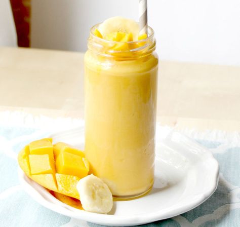 Easy Morning Smoothies, Mango Banana Smoothie, Smoothies For Kids, Morning Smoothie, Mango Smoothie, Forever Living, Breakfast Smoothies, Banana Smoothie, Forever Living Products