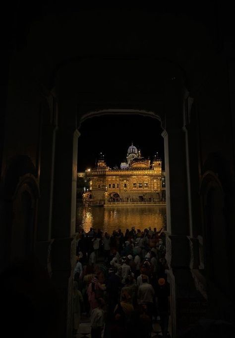 Harmandir Sahib Aesthetic, Waheguru Black Wallpaper, Golden Temple At Night, Gurdwara Aesthetic, Sikhism Aesthetic Wallpaper, Harmandir Sahib Wallpaper, Golden Temple Aesthetic, Waheguru Aesthetic, Gurudwara Aesthetic