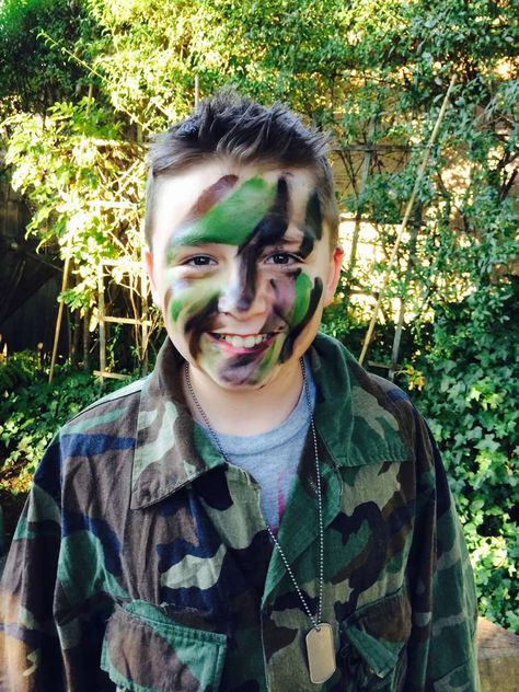 Army Face Paint, Usa Face Paint, Army Makeup, Army Birthday Party Ideas, Army Decorations, Kids Army Costume, Camo Makeup, Camouflage Face Paint, Camo Face Paint