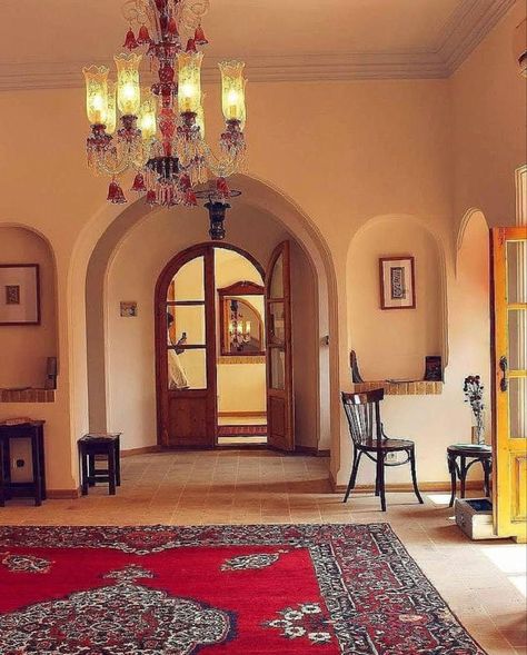 Iranian Design Home, Clasic Houses, Persian Decor, Handmade Furniture Design, Moroccan Homes, Arch Interior, Furniture Design Living Room, Interior D, Islamic Architecture