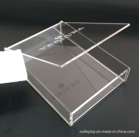 plexi box, gift packaging, acrylic box, plastic packaging Plexi Box Ideas, Acrylic Gift Box Ideas, Acrylic Box Design Ideas, Acrylic Box Packaging, Banana Storage, Race Bib Holder, Luxury Box Design, Acrylic Packaging, Period Box