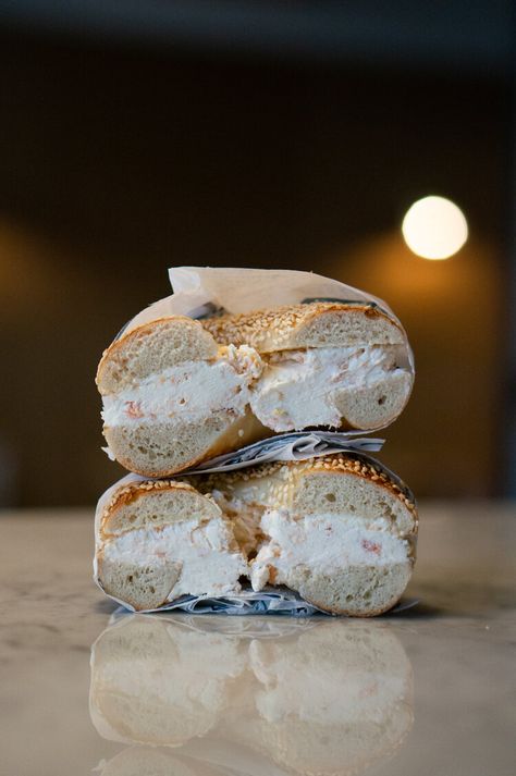 Bagel Shop Aesthetic, Bagel Restaurant, Bagel Photography, Lox Bagel, Bagel Cafe, Cafe Scene, Lox And Bagels, Restaurant Aesthetic, Cheese Bagels