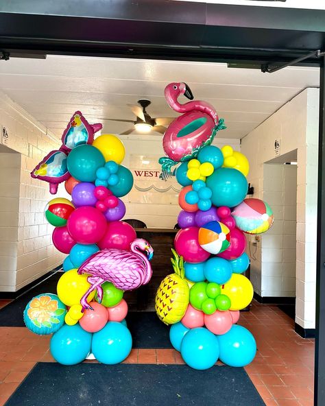 Not sure how it’s the last week of June already! Soak it all up ladies and gentlemen, August will be here before we know it ☀️🕶️🌴 #franklincelebrations #franklintn #nashvilletn #brentwoodtn #summervibes #summertime #balloonarch #balloongarland #summerballoons #balloondecor #nashvilleballoons Balloon Inspiration, Balloons Decoration, Franklin Tn, Ladies And Gentlemen, Kids Church, Balloon Arch, Summer Festival, Nashville Tn, Balloon Garland