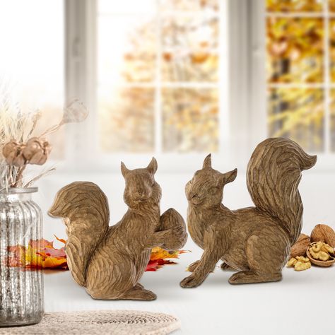 Squirrel Decor, Winter Chalet, Stone Powder, Autumn Crafts, Fall Centerpiece, Spare Room, Autumn Decor, Forest Animals, Online Home Decor Stores