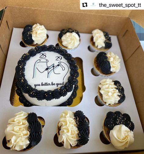 #Repost @the_sweet_spot_tt with @use.repost ・・・ Bento cake & cupcake boxes ✨ • • • • • #thesweetspottt #bentocake #cupcake #bentocakeandcupcakes #cakepackage #birthdaycakes #cakes #cupcakes #cakedump #photodump #caker #dessert #cakesofinstagram #cakestyle #cakestagram #caker #baker #smallbusiness Bento Box Cake With Cupcakes, Birthday Cupcakes Aesthetic, Bento Cake With Cupcakes, Bento Cakes, Funny Birthday Cakes, Cake Packaging, Bento Cake, Cakes For Women, Cupcake Boxes