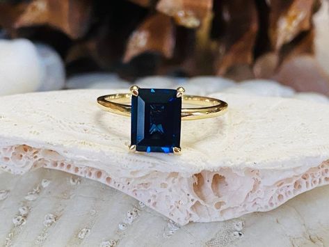 Emerald Cut Sapphire Ring Vintage, Rectangle Gemstone Ring, Rose Gold Sapphire Ring, Gold Ring With Blue Stone, Blue Sapphire Engagement Ring Emerald Cut, Solitaire Sapphire Ring, Square Sapphire Ring, Emerald Cut Blue Sapphire Ring, Saphire Engament Ring Set Gold