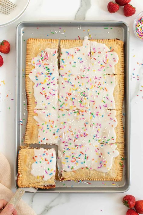 Homemade Strawberry Sheet Pan Pop Tart Homemade Bakery Recipes, Strawberry Pop Tart Recipe, Easy Lunches For Family, Pop Tart Birthday Cake, Strawberry Pop Tart Pie, Easy Weekend Dessert, Strawberry Poptart Pie, Crowded Kitchen Pop Tarts, Pop Tart Casserole