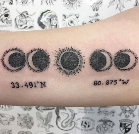 Sarah Baldwin on X: "A bit of a wonky photo on a puffy inner arm but this was a fun walk-in of a dotwork solar eclipse. Thanks Elizabeth! #tattoo #tattoos #dotwork #dotworktattoo #solareclipse #solareclipsetattoo #allegoryink #blackclawneedle #snailtrail https://t.co/beoovRs4uK https://t.co/A0xEZNIK26" / X Eclipse Phases Tattoo, Eclipse Tattoo Design, Eclipse Tattoo Ideas, Solar Eclipse Tattoo Minimalist, Total Solar Eclipse Tattoo, Lunar Eclipse Tattoo, Solar Eclipse Tattoo, Eclipse Tattoo, Black Claws