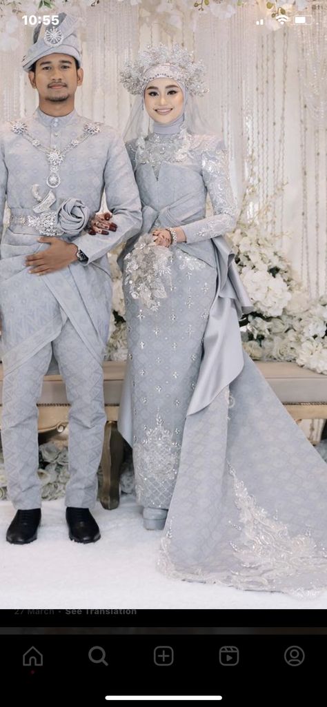 Wedding Songket Dress, Kebaya Songket Wedding, Wedding Dress Malay, Baju Sanding Songket, Malay Wedding Dress Songket, Baju Kahwin Songket, Tunang Outfit, Wedding Dress Songket, Pengantin Songket