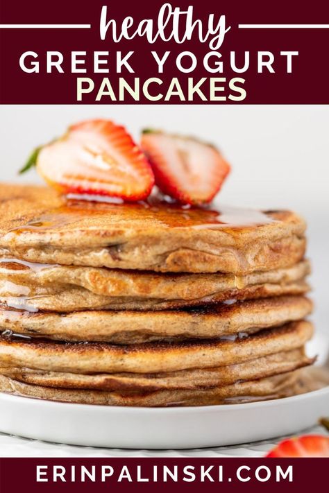 This greek yogurt pancake recipe is super easy to make and a healthy alternative to regular pancakes. You only need greek yogurt, water, an egg, whole wheat pastry flour, baking soda, and some dark… More Greek Yogurt Pancakes Recipe, Banana Breakfast Cookies, Whole Grain Pancakes, Make Greek Yogurt, Greek Yogurt Pancakes, Yogurt Pancakes, Pancake Calories, Wheat Pancakes, Healthy Greek Yogurt