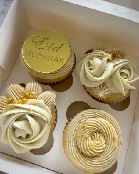 Eid Mubarak Cupcakes, Eid Cupcakes Ideas, Cupcakes Business, Eid Baking, Eid Cakes, Eid Aesthetic, Eid Mubarak Cake, Eid Cupcakes, Eid Cookies