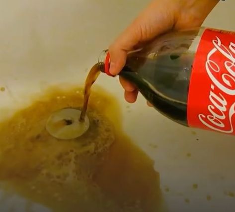 5 Easy Ways to Unclog Drains Coca cola Kitchen Drain Clogged, Stopped Up Sink Drain, Clean Clogged Drain, Kitchen Sink Clogged, Homemade Drain Cleaner, Unclog Sink, Cocoa Cola, Clogged Drains, Unclog Drain