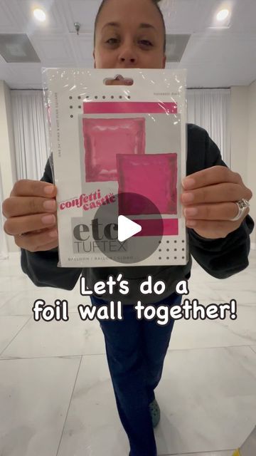 Florida Party Planner & Rentals on Instagram: "This foil wall is such a unique way to have a Wow Factor at your next event. The foil squares are less than $3 each and you don’t much materials to make it, we used 42 squares, zip ties and U glue strips to enclose gaps. We definitely recommend securing the foil wall on a backdrop stand if you plan to style your wall for extra security and stability. ♥️💕♥️ This definitely made the perfect backdrop for a styled photo shoot for our beloved friend who just got in some new inventory, stay tuned and follow @joyfuleventsorl ♥️💕♥️ I want to thank my beautiful amigas @joyfuleventsorl @jj__balloons @360partieseventsanddesigns For volunteering your time and your skill to execute this beautiful background for our first styled shoot at our venue. T Friends Balloons, Diy Foil Backdrop, Square Foil Balloon Backdrop, Mylar Balloon Wall, Foil Backdrop Ideas, Photo Backdrop Ideas Graduation, Foil Wall, Diy Balloon Wall Backdrops, Foil Wall Backdrop