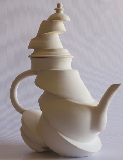 Nonfunctional Ceramics, Teapot Design, Pottery Form, Paper Mache Sculpture, Ceramic Artwork, Pottery Teapots, Clay Teapots, Slab Pottery, Pottery Crafts