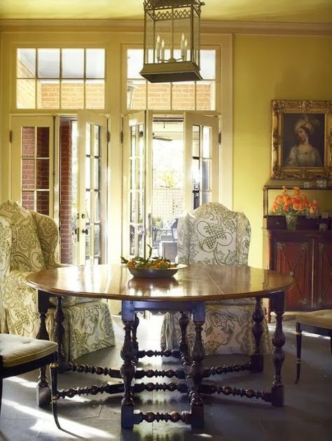 . Suzanne Rheinstein, Dining Room Table Decor, Dining Table Design, French Decor, Dining Table Decor, Mellow Yellow, Dining Room Design, Beautiful Interiors, Traditional House