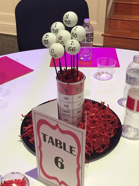 Bingo Night Centerpieces, School Bingo Night Decorations, Diy Bingo Party Decorations, Bingo Table Decorations Ideas, Bingo Event Ideas, Trivia Night Table Theme Ideas, Bingo Table Decorations, Game Show Party Decorations, Bingo Centerpiece Ideas