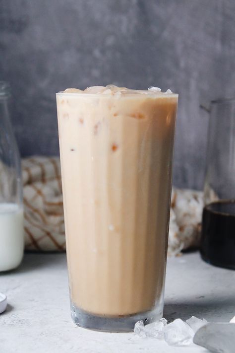 Making an Iced Chai Latte at home is so easy. Make your own chai concentrate with your favorite chai tea bags, control the sweetness level and save money! Starbucks Iced Chai, Iced Chai Latte Recipe, Chai Tea Bags, Chai Latte Starbucks, Chai Concentrate, Iced Chai Tea Latte, Iced Chai Tea, Chai Latte Recipe, Chai Tea Recipe