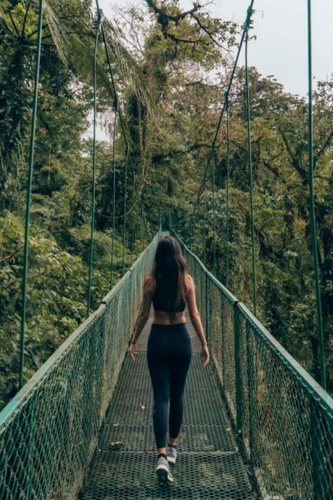 Ziplining Costa Rica, Costa Rica Outfit Aesthetic, Costa Rica Photoshoot, Costa Rica Pics, Costa Rica Outfits Women, Costa Rica Instagram Pictures, Costa Rica Photo Ideas, Outfits For Costa Rica Vacation, Costa Rica Aesthetic Outfits