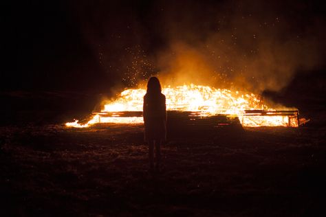 Gallery of This Tiny House Was Built as the Set of a Movie (Then Burned to the Ground after Filming) - 10 Burning Movie, Sentient Beings, Film Locations, Film Images, Filming Locations, Alfredo, A House, Tiny House, Concert