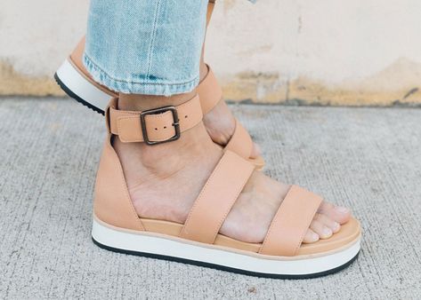 8 Best Walking Sandals for Women You Can Wear All Day, Whether You’re Hiking or Poolside | Condé Nast Traveler Walking Sandals Travel, Comfy Sandals Walking, Best Travel Sandals, Best Walking Sandals, Hiking Sandals Womens, Womens Walking Sandals, Sandals Outfit Summer, Comfortable Walking Sandals, Most Comfortable Sandals