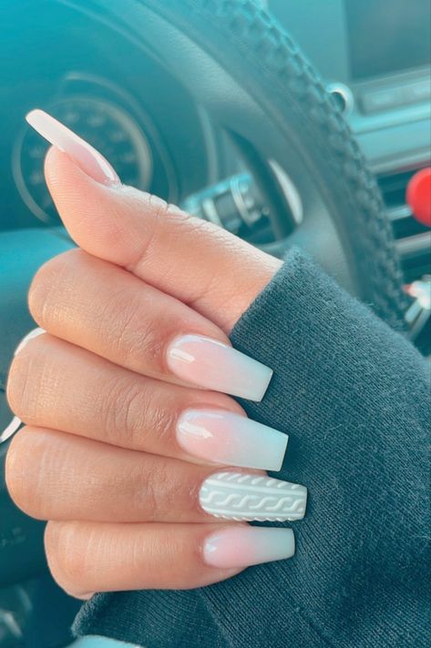 Ombre Sweater Nails, Sweater Tip Nails, Sweater Nail Designs Fall, Sweater Nails Short, Sweater Acrylic Nails, Sweater Nails Fall, Sweater Nails Designs, Winter Sweater Nails, Matte Fall Nails