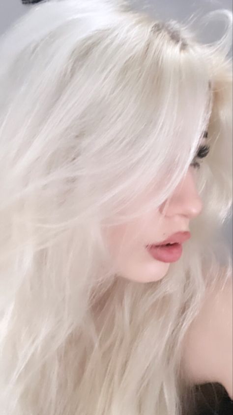 White Hair With Roots, White Hair White Eyebrows, Bright White Hair, White Hair Styling, Ghost Hair Color, Face Claims Female White Hair, White Hair Girl Aesthetic, Silver Hair Bangs, Girl With Platinum Blonde Hair