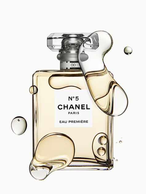 Foto Still Life, Chanel N5, College Photography, Fragrance Photography, Photography Assignments, Perfume Photography, Chanel No 5, Chanel Perfume, Chanel Beauty