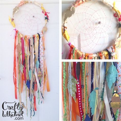 Dream catcher tips and tricks Diy Dreamcatcher Ideas, Dreamcatcher Ideas, Diy Dream Catcher, Diy Dreamcatcher, Macrame Hoop, Flower Birthday Party, Winter Market, Beautiful Dream Catchers, Bohemian Dreamcatcher