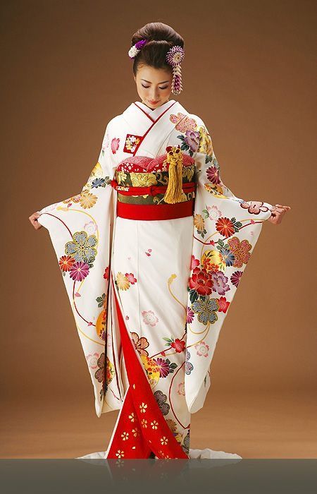 Japanese Wedding Kimono, Yumi Katsura, Furisode Kimono, Japanese Traditional Clothing, Japanese Costume, Kimono Japan, Traditional Japanese Kimono, Japanese Wedding, Mode Kimono