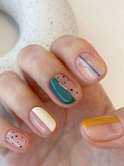 Cute Korean Nails, Negative Space Nail Art, Acrylic Nails Nude, Minimal Nails Art, Negative Space Nails, Space Nails, Minimalist Nail Art, Korean Nails, Minimal Nails