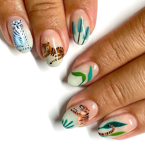 Jungle Book Nails, Safari Nails Jungle, Animal Inspired Nails, Animal Themed Nails, Jungle Nail Art, Tattoo Inspired Nails, Rainforest Nails, Jungle Theme Nails, Nail Art Animals