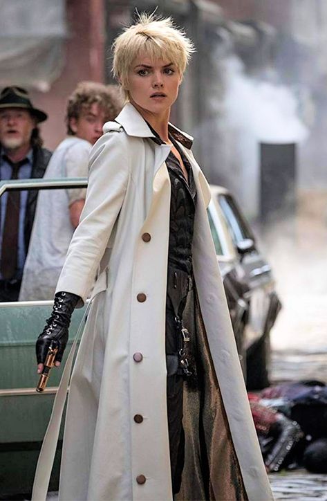 Barbara Kean Barbara Gotham, Gotham Fashion, Barbara Kean, Erin Richards, God Woman, Gotham Bruce, Plus Size Trench Coat, Arrow (tv Show), Mafia Boss